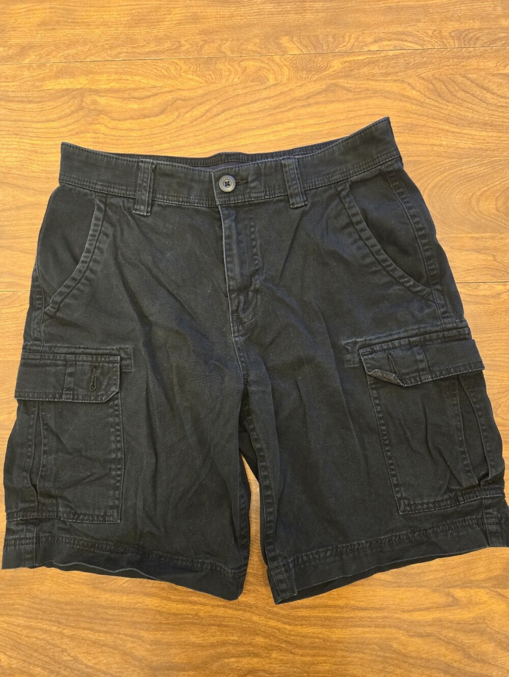 St. John's Bay Black Cargo Shorts | Size 32